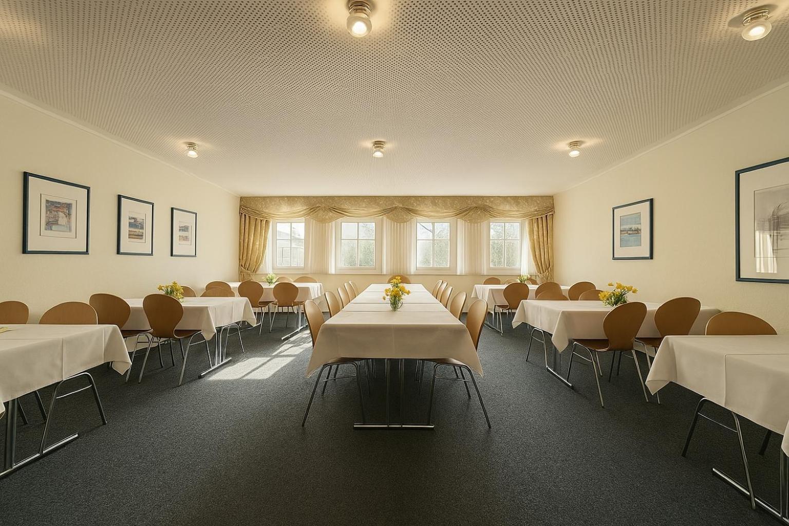 Hotel Hotel&freizeitpark Am Lärchenberg 3*